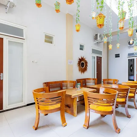 RedDoorz Syariah @ Jl. Cengger Ayam Dalam-3
