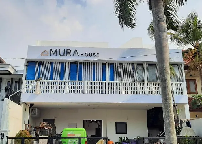 OYO 90470 Mura House Syariah Malang